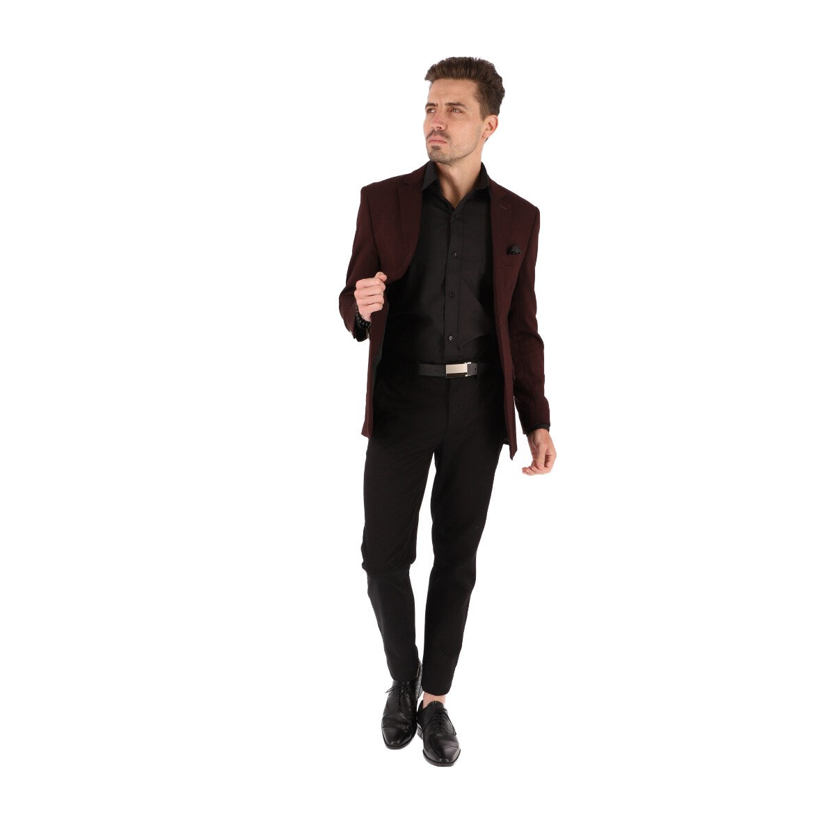 Saco SLIM color vino. Saco para hombre de alta calidad de dos botones 100% Microfibra con doble abertura trasera. HPC Polo.