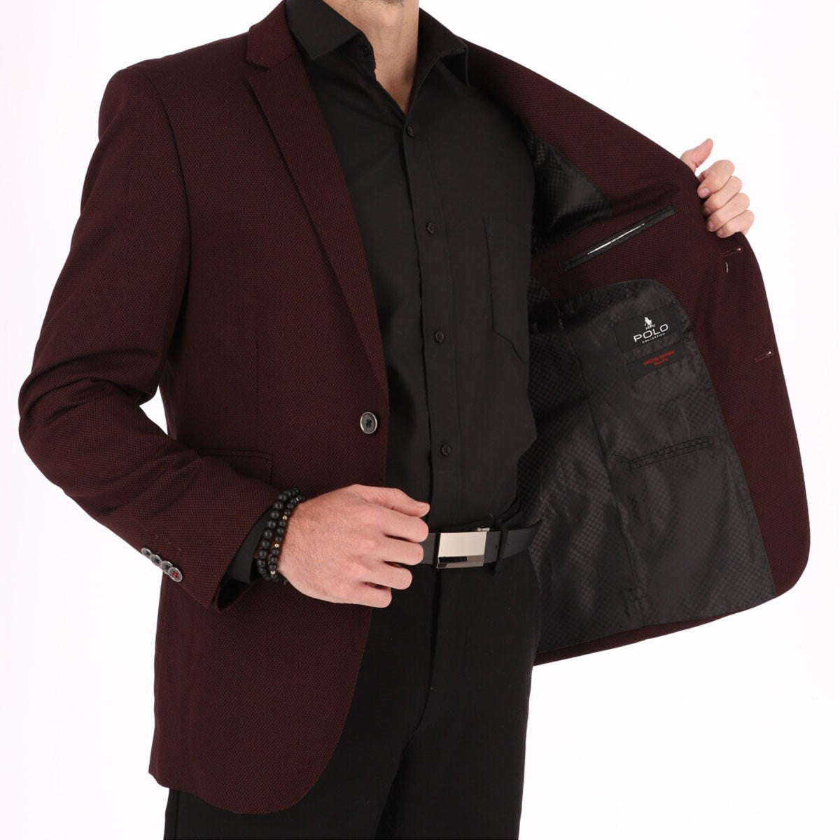 Saco SLIM color vino. Saco para hombre de alta calidad de dos botones 100% Microfibra con doble abertura trasera. HPC Polo.